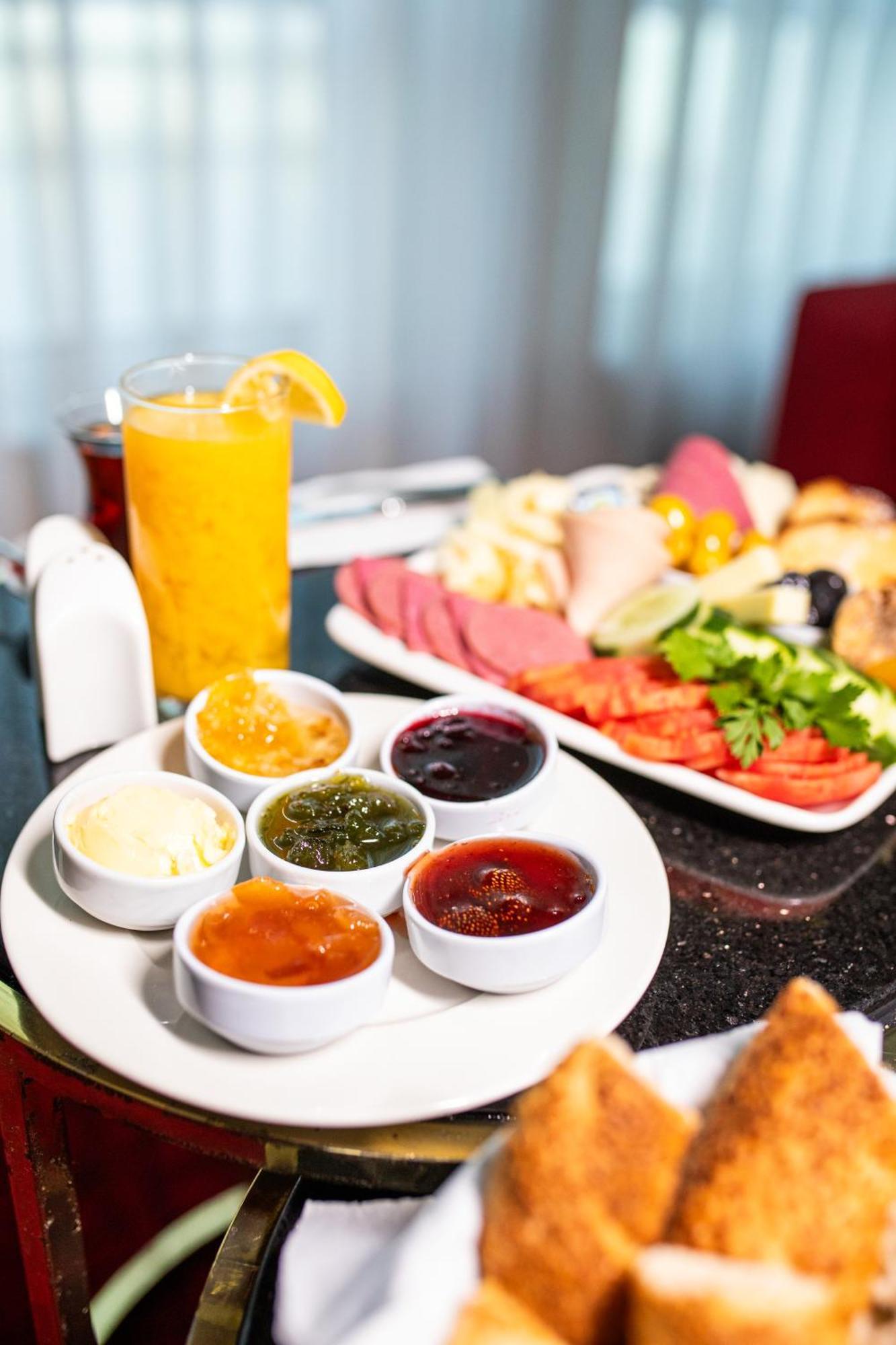Ramada Encore Istanbul Kartal Kültér fotó