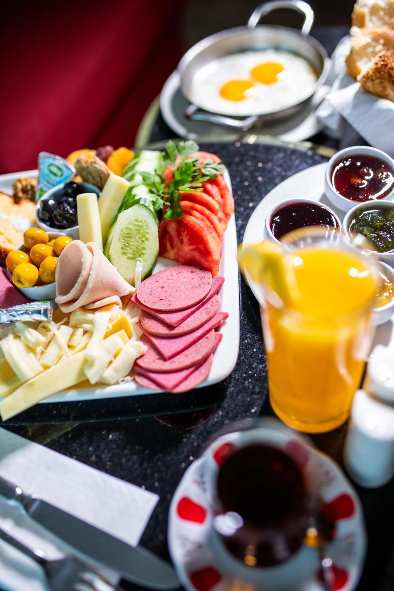 Ramada Encore Istanbul Kartal Kültér fotó
